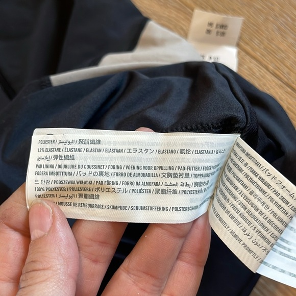 New Abercrombie YPB sculptLUX Plunge Henley Slim Tank xl black and beige - Picture 5 of 5